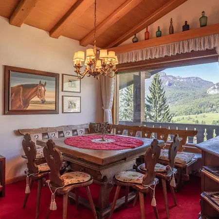 Casa Benedeta, Confortevole E Panoramica コルティーナ・ダンペッツォ